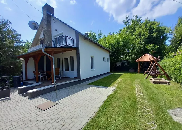 7 Ferohelyes Haz Balatonfenyvesen A Totol 15 M-Re Sajat Steggel Es Csonakkal